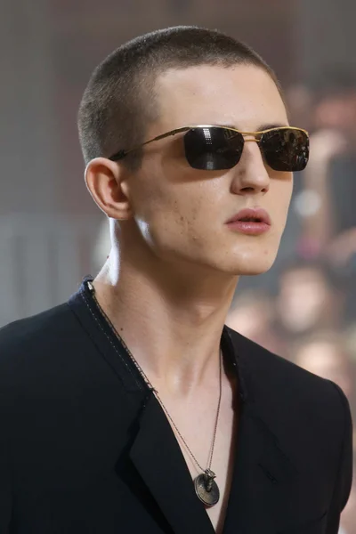 Look 62